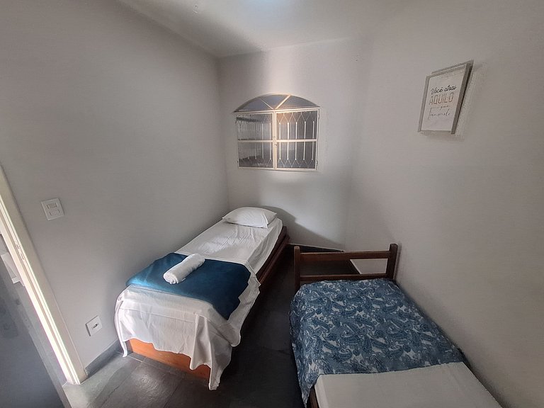 Apto(3) mt bem localizado, simples mas com tudo