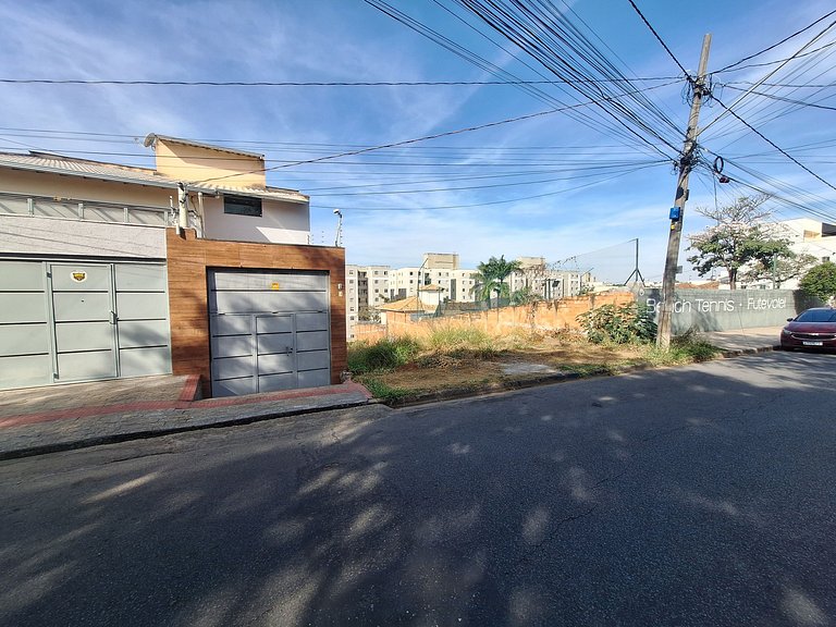 Casa Confortável no bairro Cabral - Contagem MG