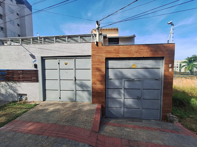 Casa Confortável no bairro Cabral - Contagem MG