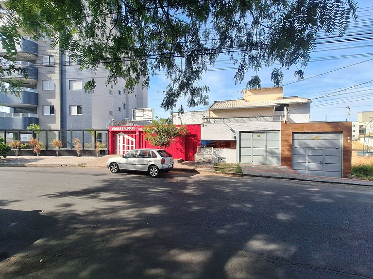 Casa Confortável no bairro Cabral - Contagem MG