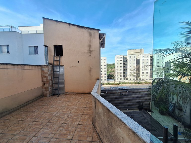 Casa Confortável no bairro Cabral - Contagem MG