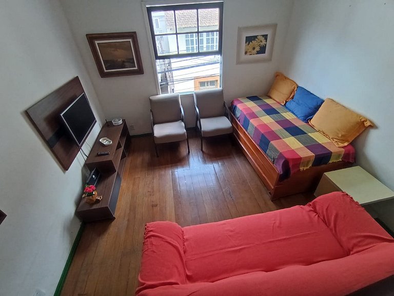 Casa aconchegante 2 qtos Centro de Angra dos Reis