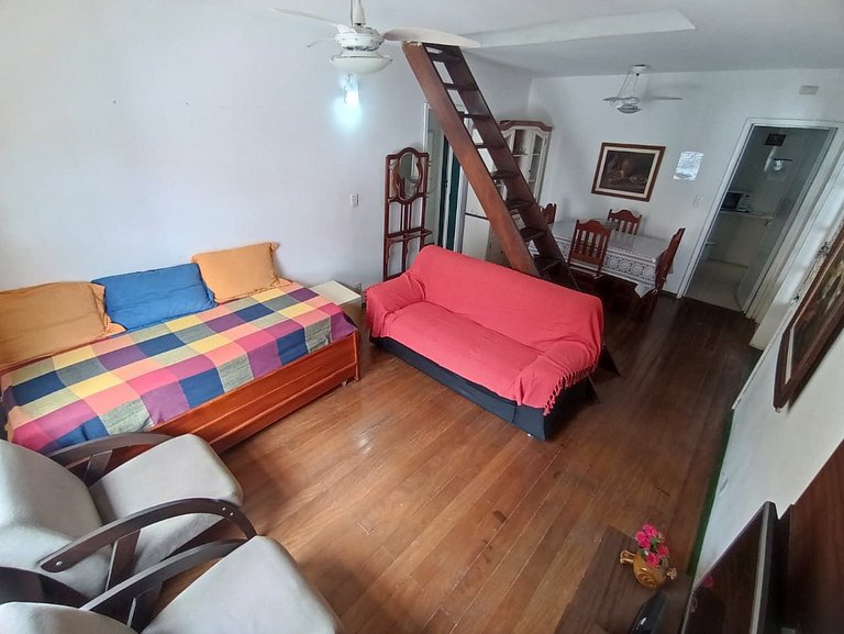 Casa aconchegante 2 qtos Centro de Angra dos Reis