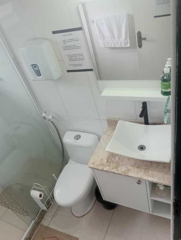 Casa aconchegante 2 qtos Centro de Angra dos Reis