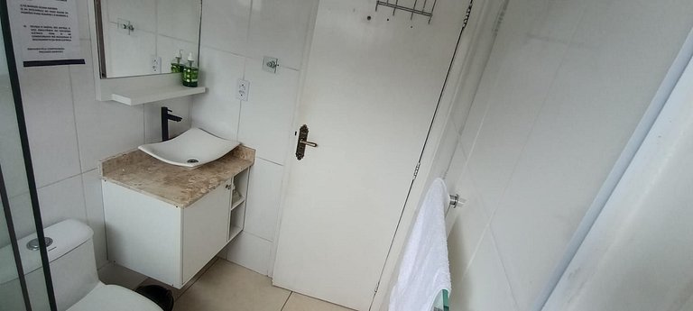 Casa aconchegante 2 qtos Centro de Angra dos Reis