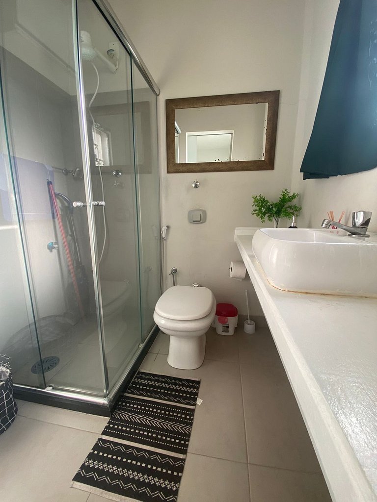 Studio em São Lourenço: Cozinha Completa, Ar, Wifi