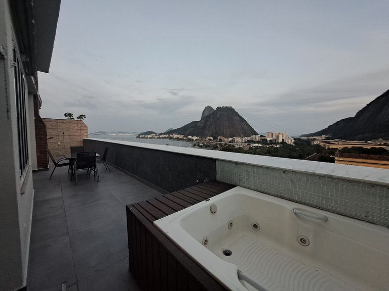 Cobertura Vista Pão deAçucar Jacuzzi Churrasqueira prox ao R