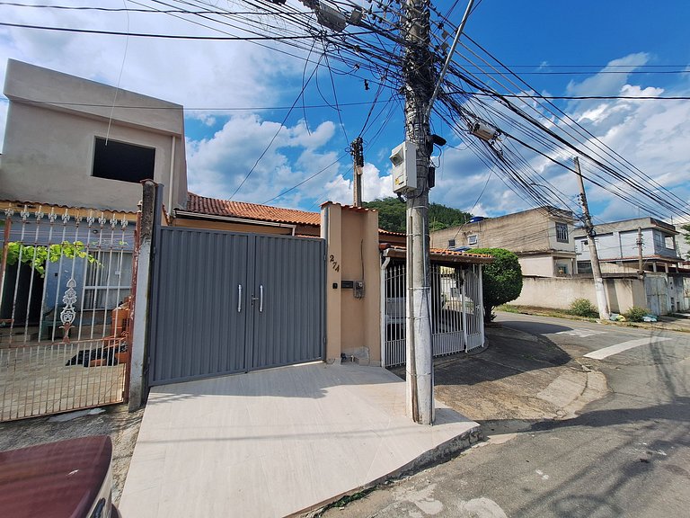 Apto Confortável com Garagem Ideal p/ Famílias