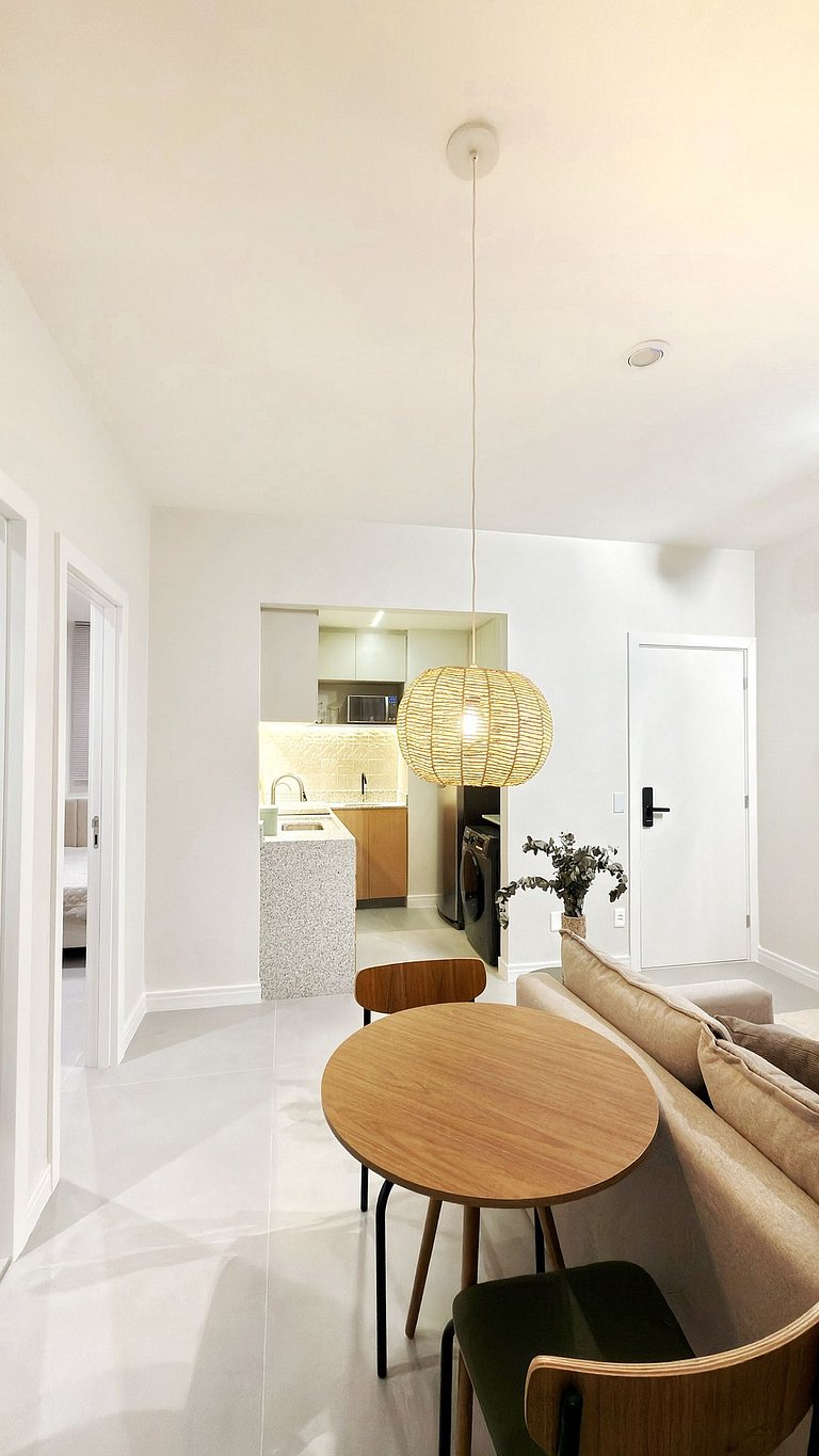 Sophisticated Apt in the Heart of Ipanema