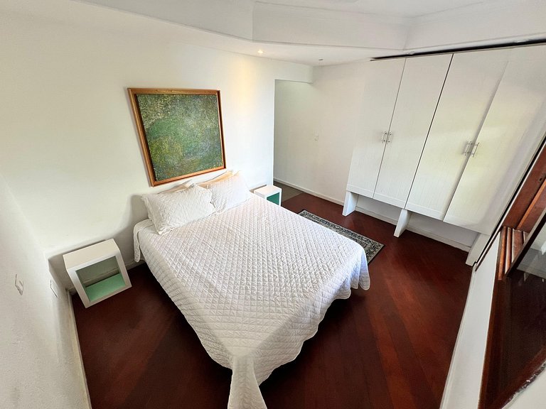 Mansão no Joá: 5 suítes, mar, lazer completo