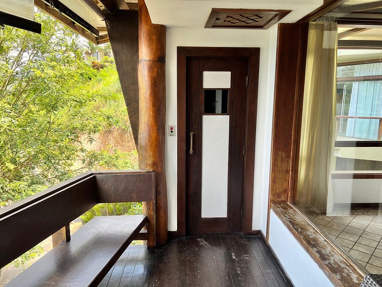 Mansão no Joá: 5 suítes, mar, lazer completo