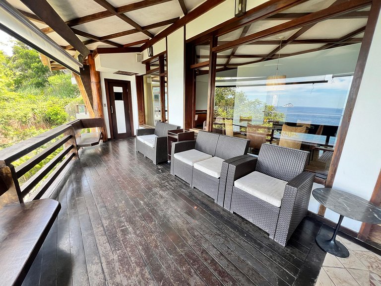 Mansão no Joá: 5 suítes, mar, lazer completo