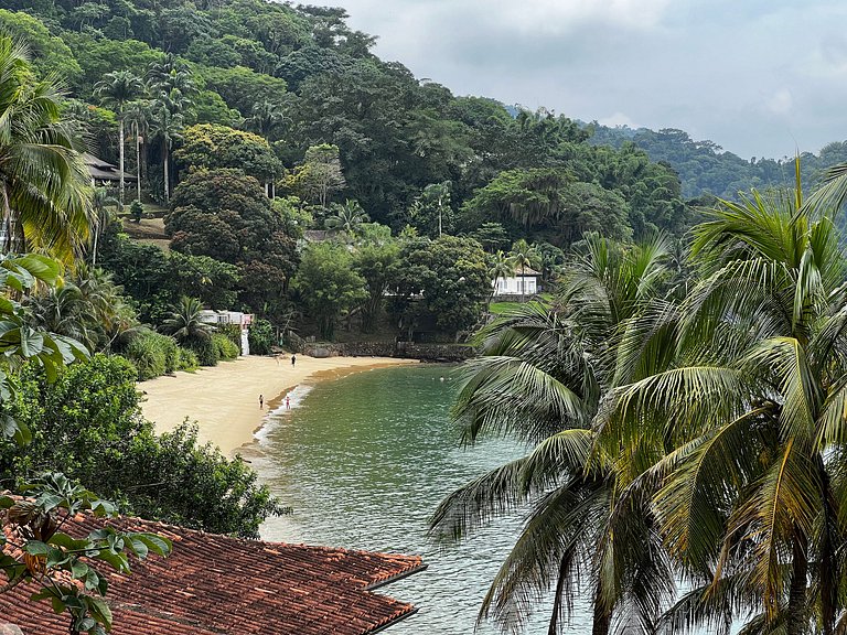 Entire House with Pool and Exclusive Deck Angra