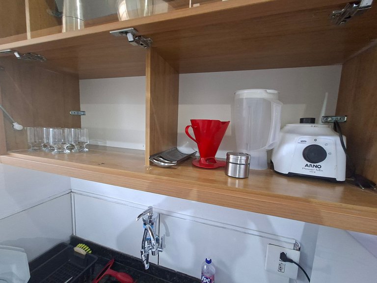 Spacious Apartment in Downtown BH - 3 Bedrooms
