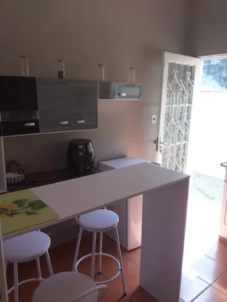 Apartamento(1) inteiro com sala reversivel