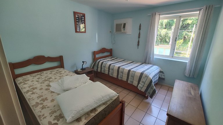 Beautiful 3 Bedrooms with Deck, Barbecue, Pool, Angra