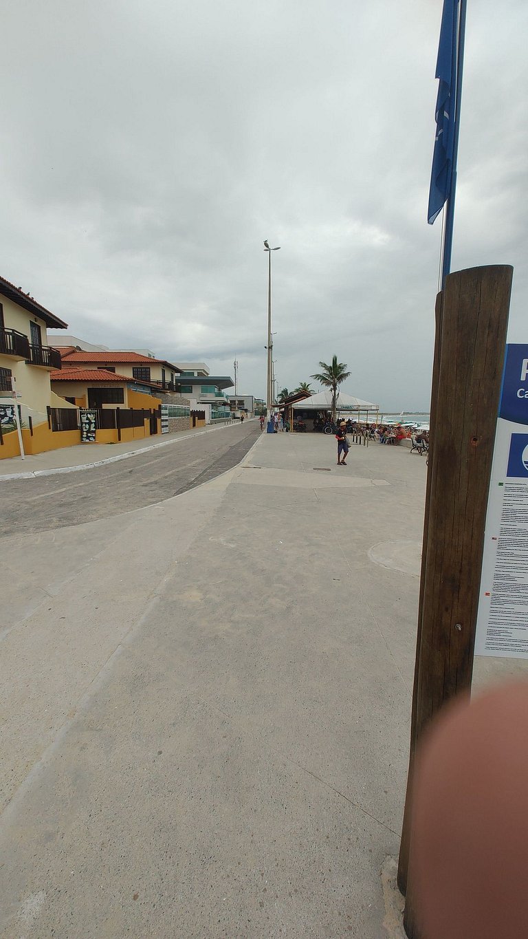 Casa beira da Praia Peró Condomínio com segurança