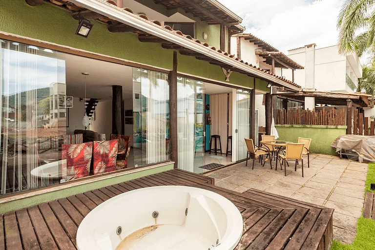 Casa Deck navegável jacuzzi AR Angra Br Marinas