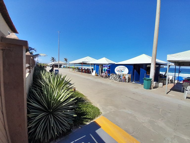 Casa espaçosa à beira-mar Peró Cabo Frio RJ