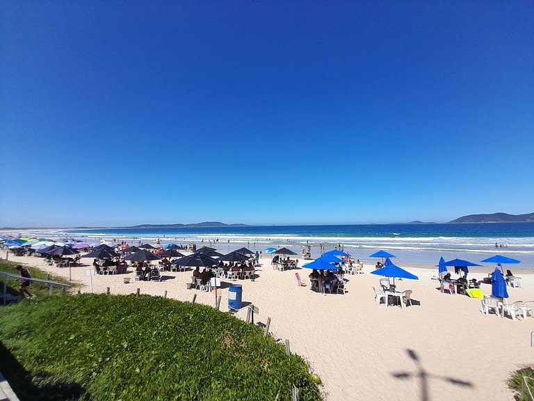 Casa espaçosa à beira-mar Peró Cabo Frio RJ