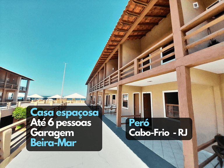 Casa espaçosa à beira-mar Peró Cabo Frio RJ