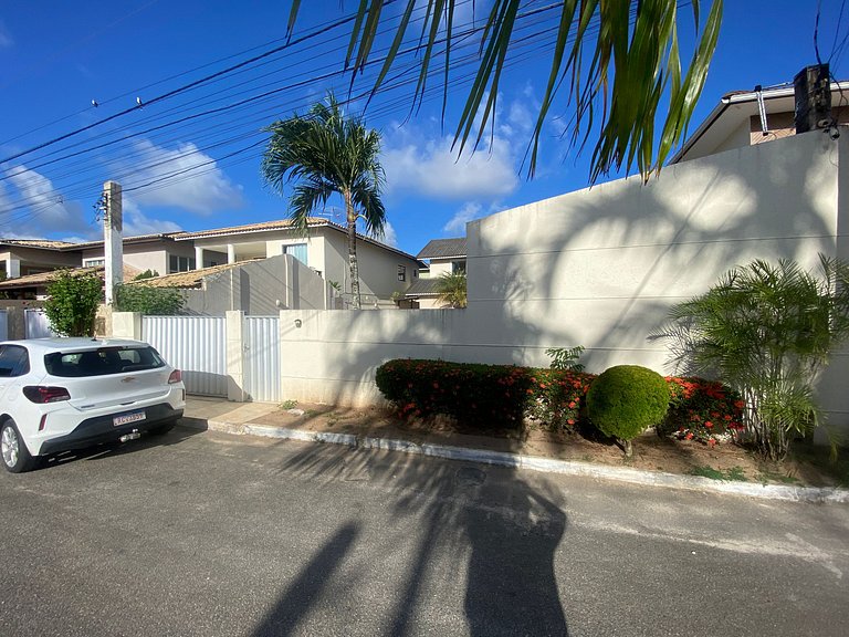 Linda casa piscina churrasqueira garagem Lauro de Freitas BA