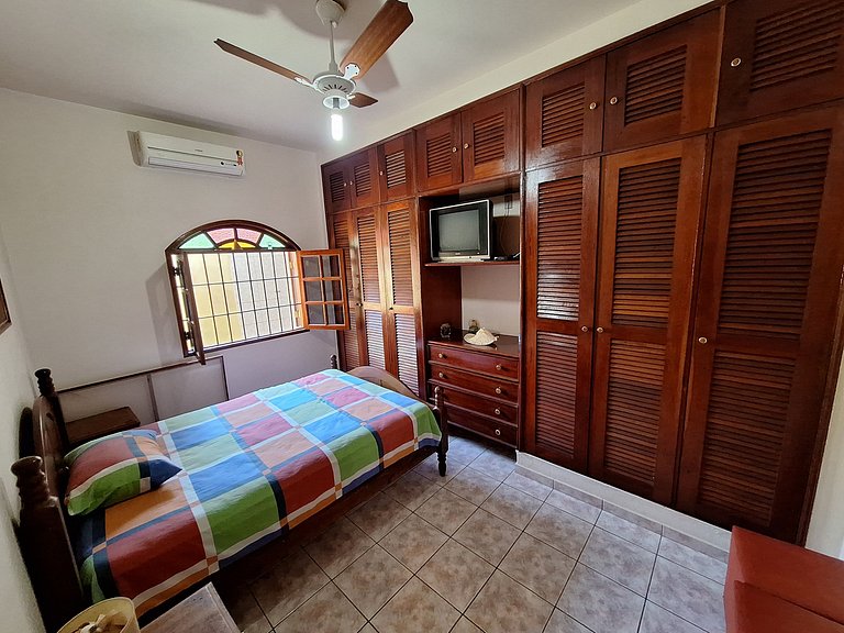 Mega comfortable house walking distance from Pereque Angra B