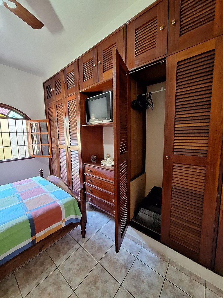 Mega comfortable house walking distance from Pereque Angra B