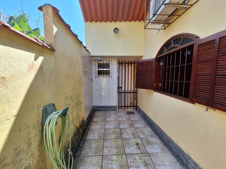 Mega comfortable house walking distance from Pereque Angra B