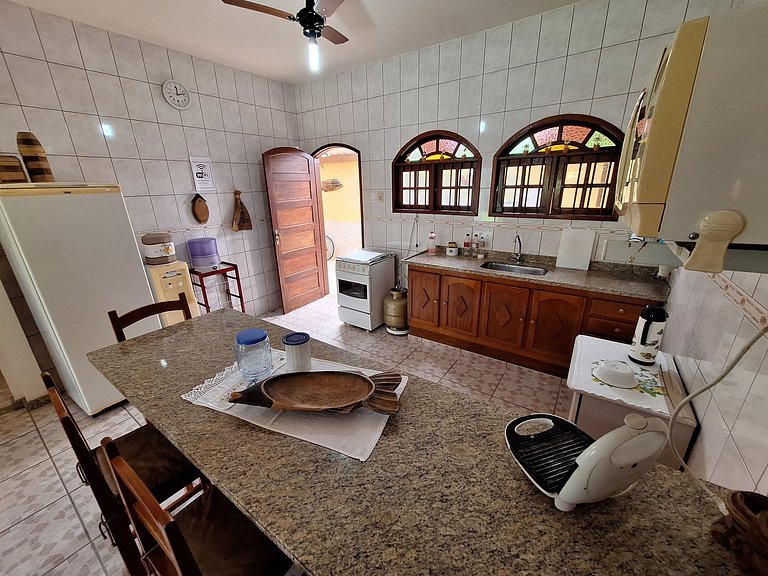 Mega comfortable house walking distance from Pereque Angra B