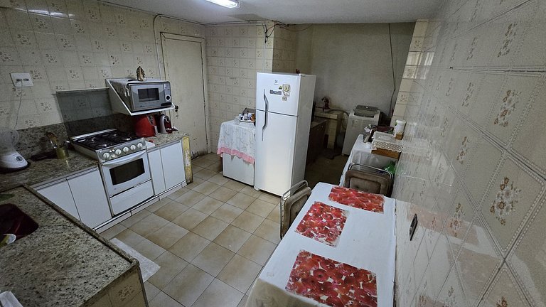 Quarto confortável, melhor área de Belo Horizonte