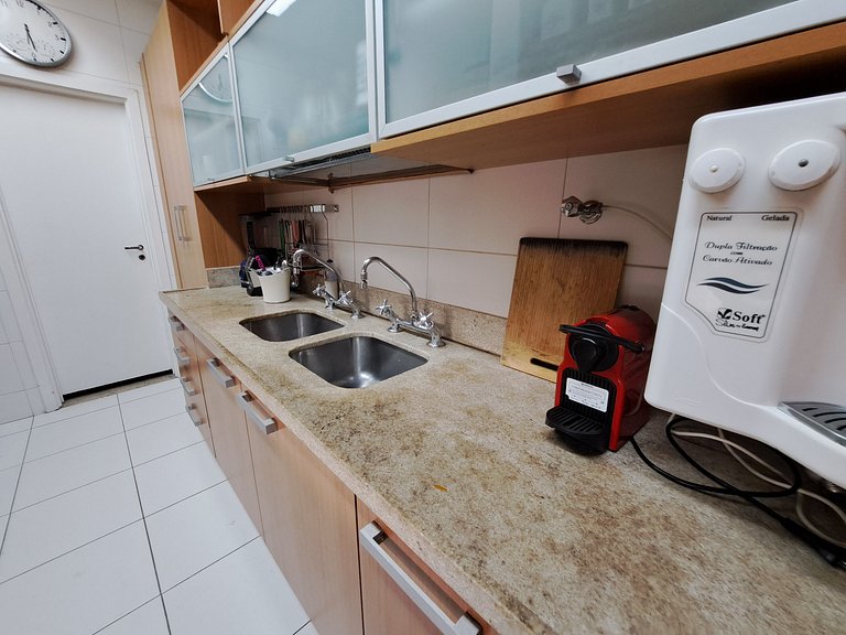 Quarto2 Exclusivo AR VAGA metrô Praia Copacabana - proprietá